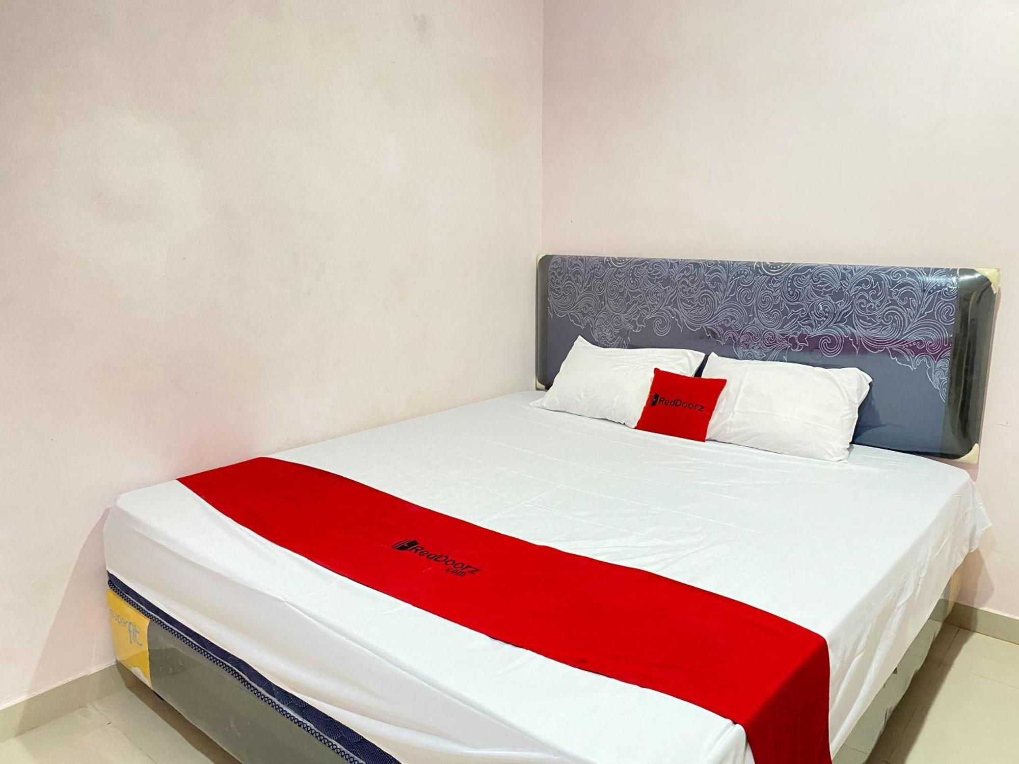 Reddoorz At Homestay Madu Makassar Luaran gambar